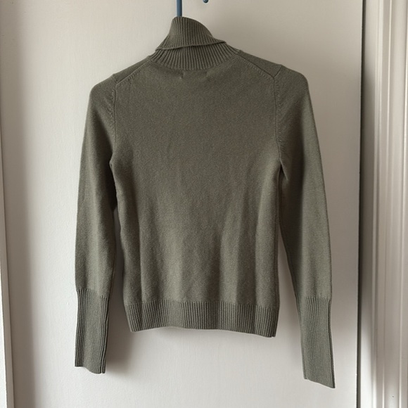 NAADAM Classic Cashmere Turtleneck Sweater XXS - Picture 5 of 10
